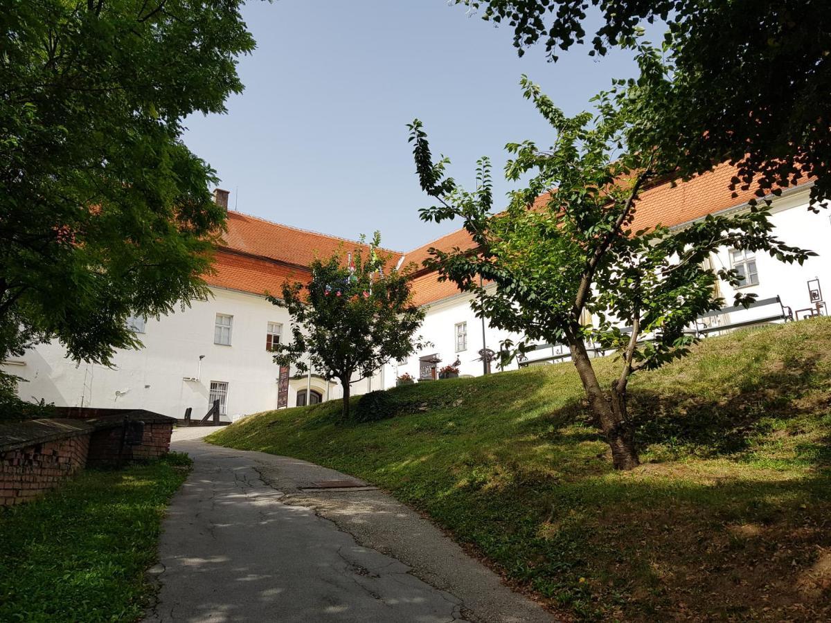 Fado Apartments Lendava Eksteriør billede